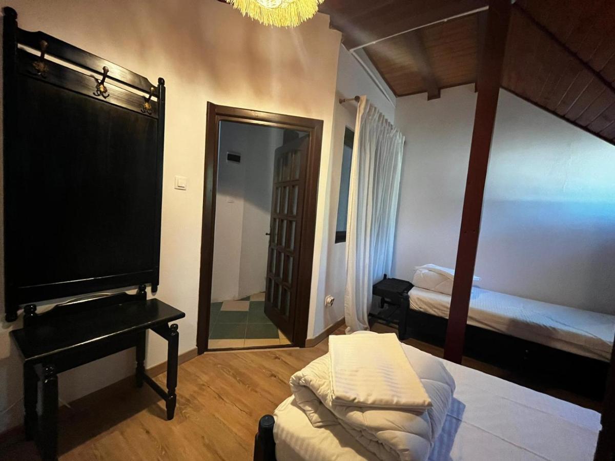 La Conac Otel Nufaru Dış mekan fotoğraf