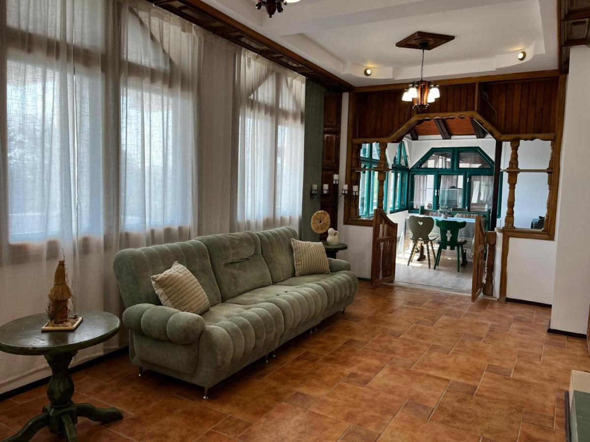 La Conac Otel Nufaru Dış mekan fotoğraf