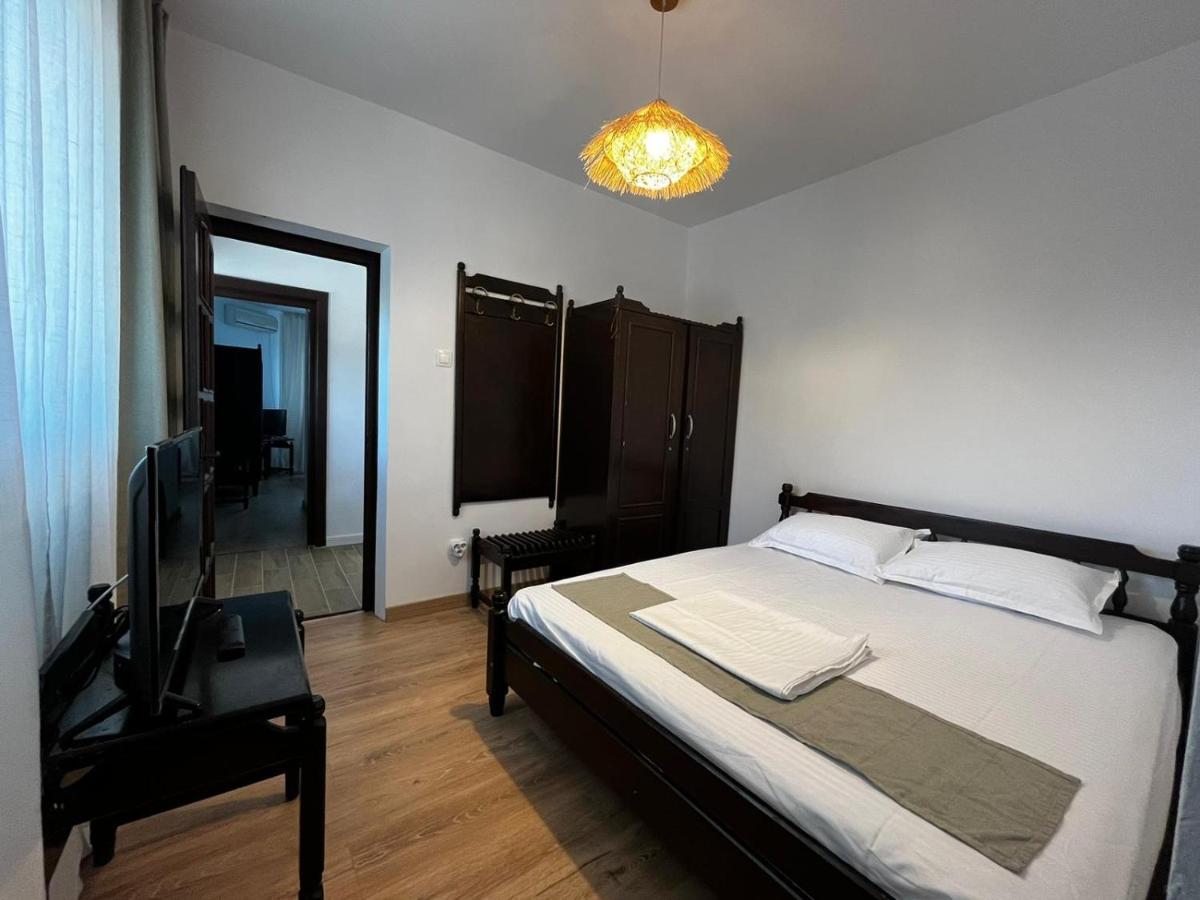 La Conac Otel Nufaru Dış mekan fotoğraf