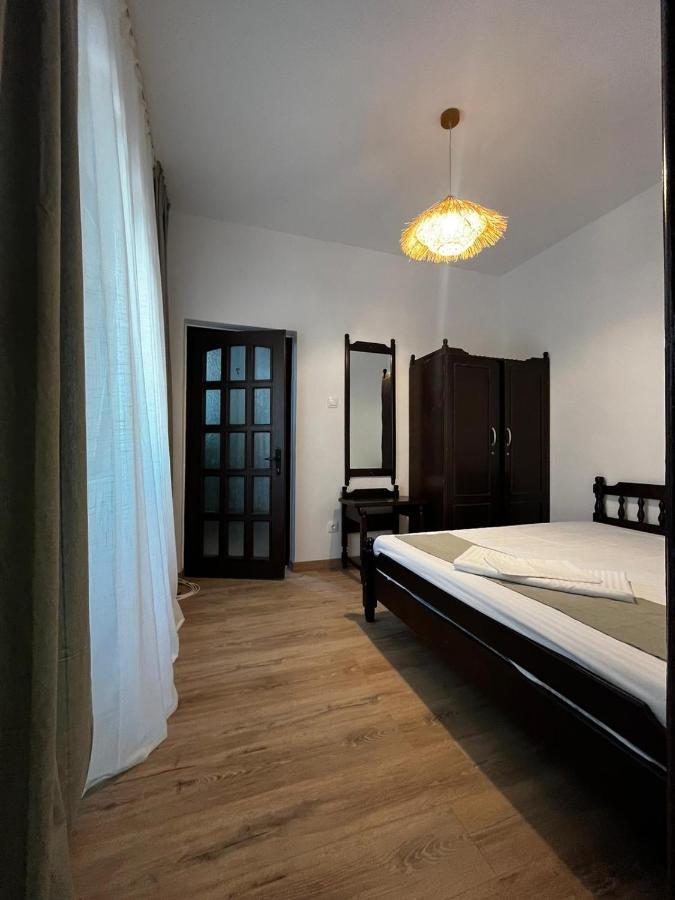La Conac Otel Nufaru Dış mekan fotoğraf